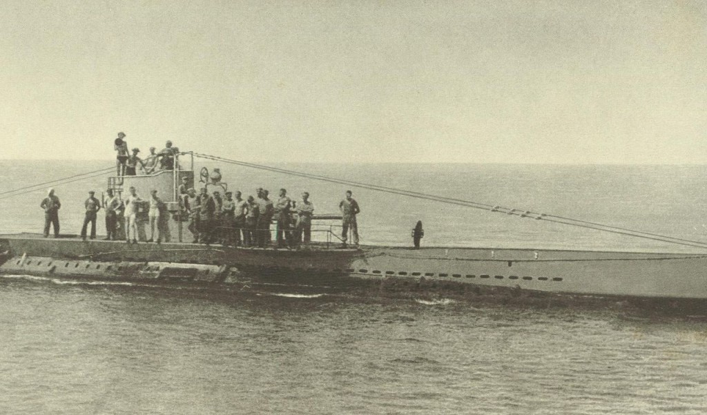 German submarine U-38 with her crew
