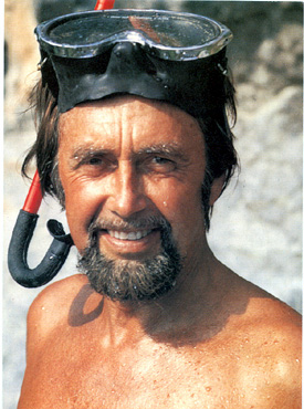 Hans Hass wearing face mask with snorkel
